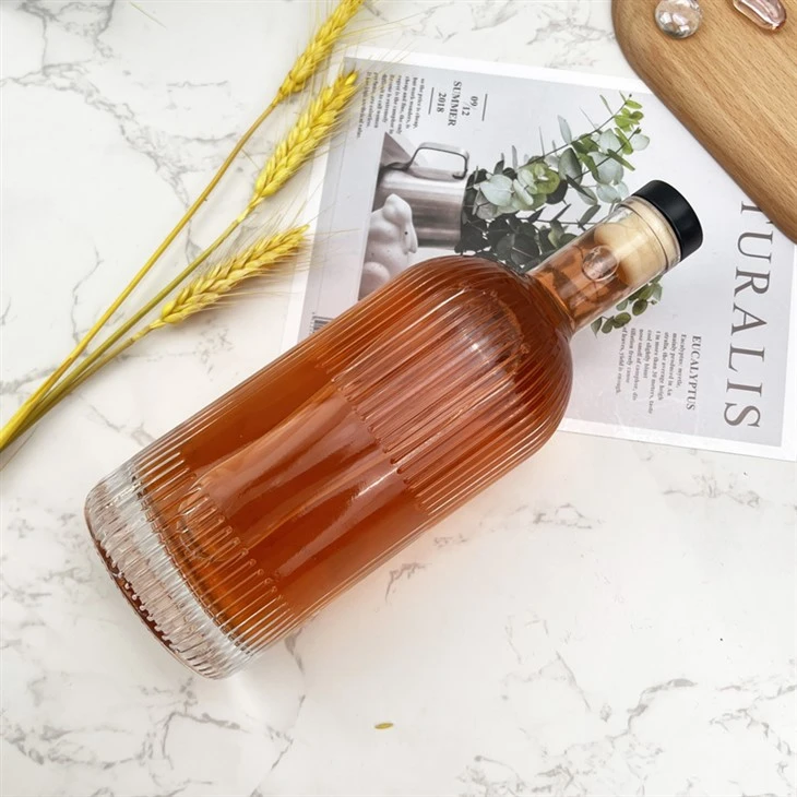 Ampolla d'alcohol de vidre clar