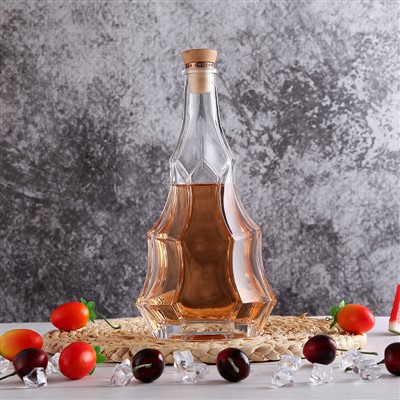 Ampolla de vidre en forma per al whisky